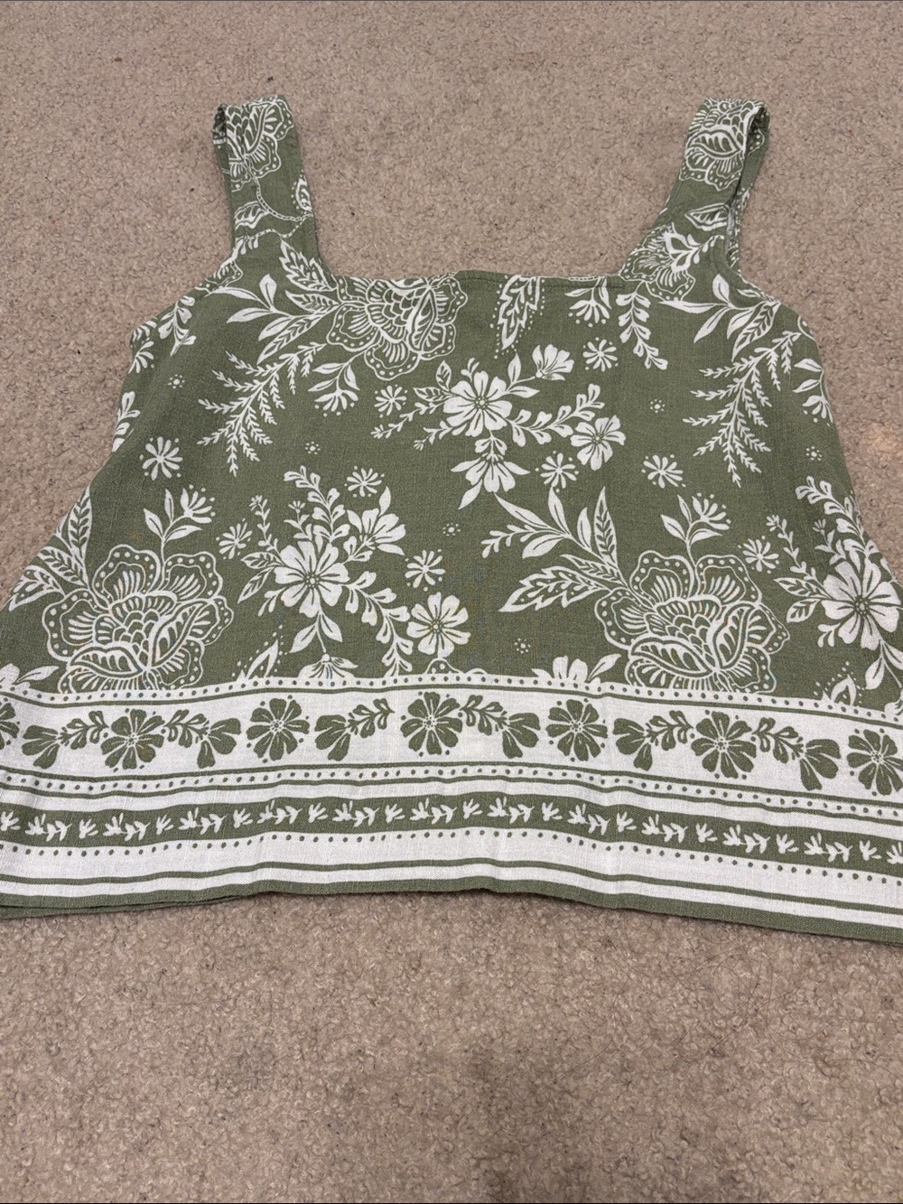 Green Floral Tank Top - Picture 2 of 6